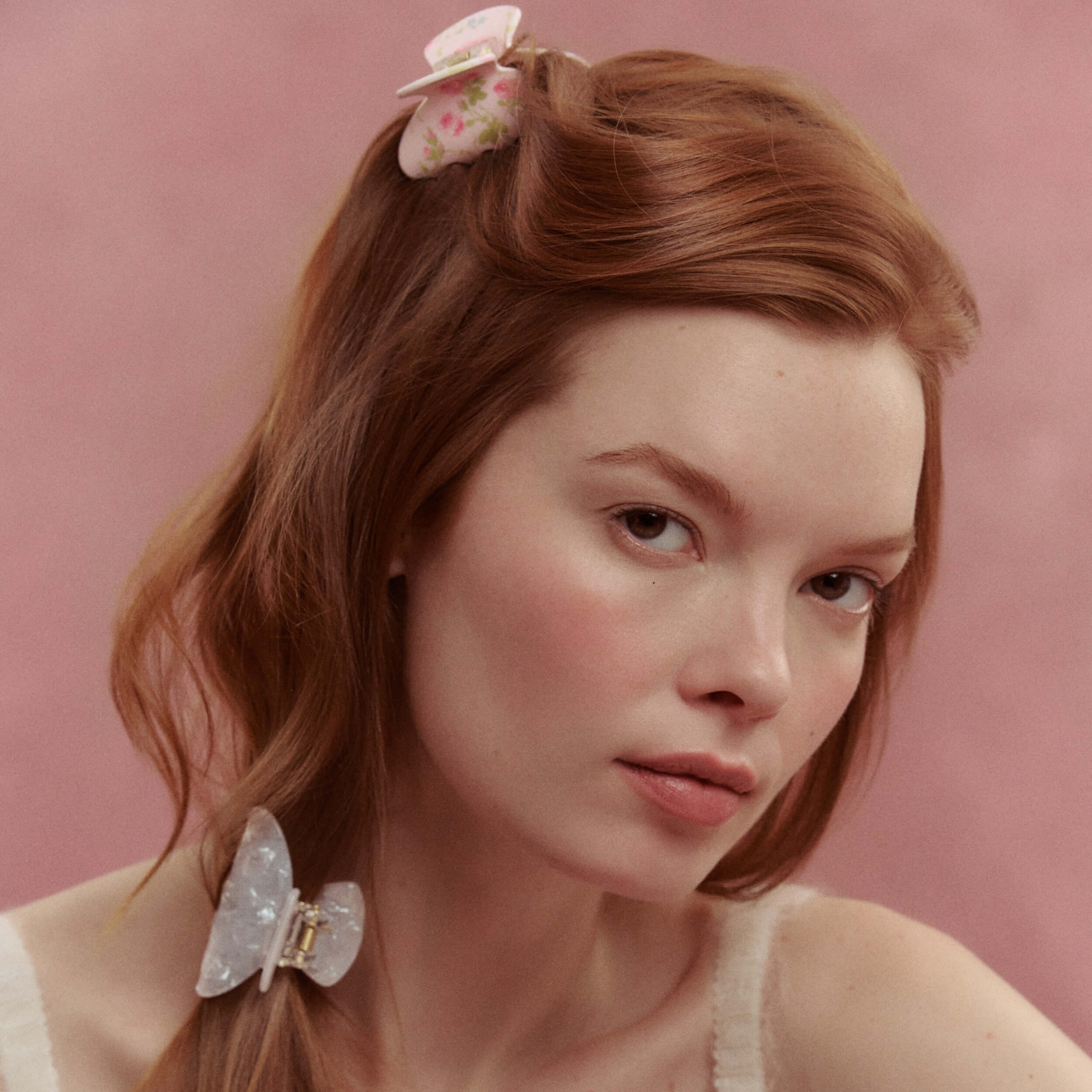 Wet Brush × Hill House Small Claw Clips. 2ct - Pink Bluebonnet Floral/Shell - Image 3