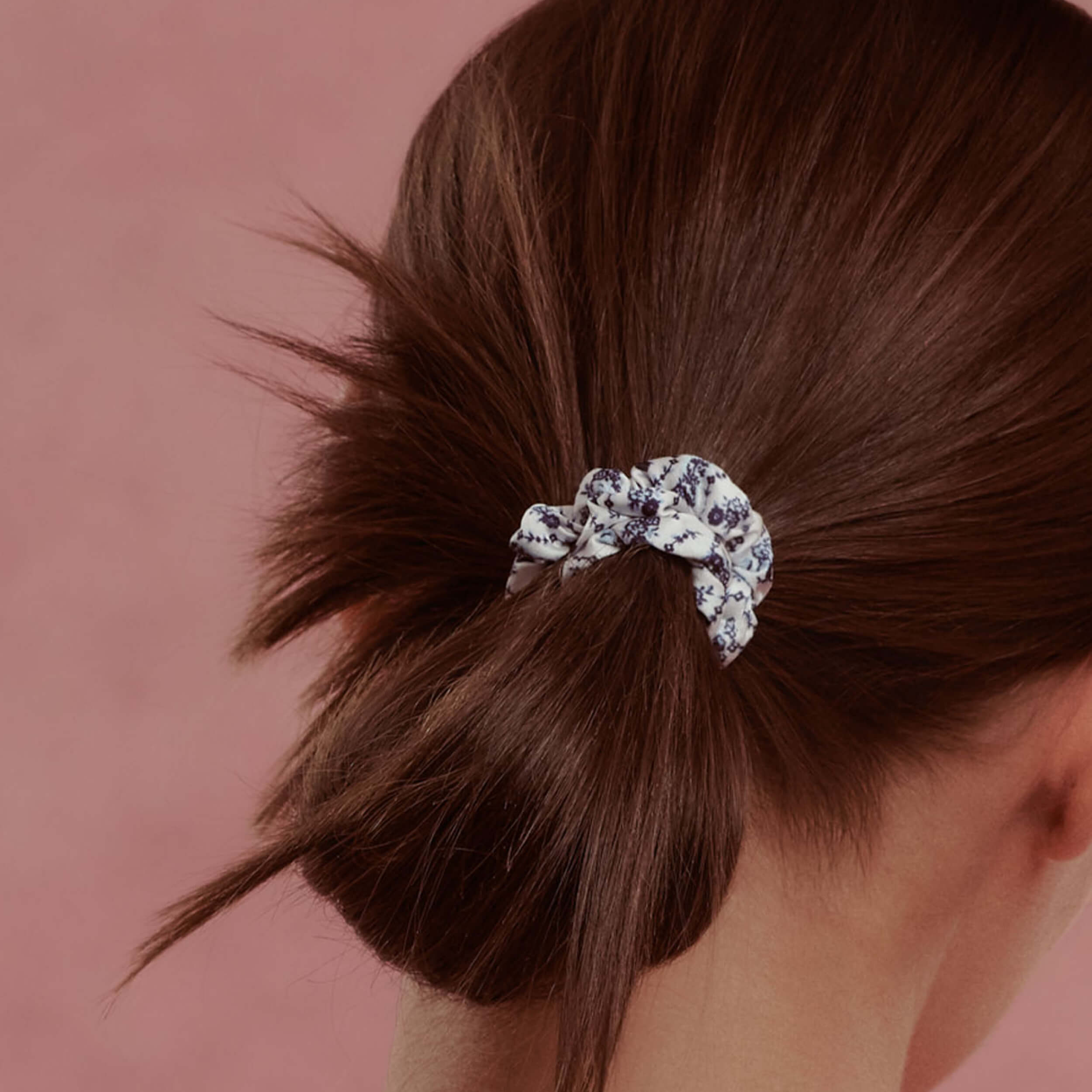 Wet Brush × Hill House Skinny Satin Scrunchies. 4ct - Blue - Image 4