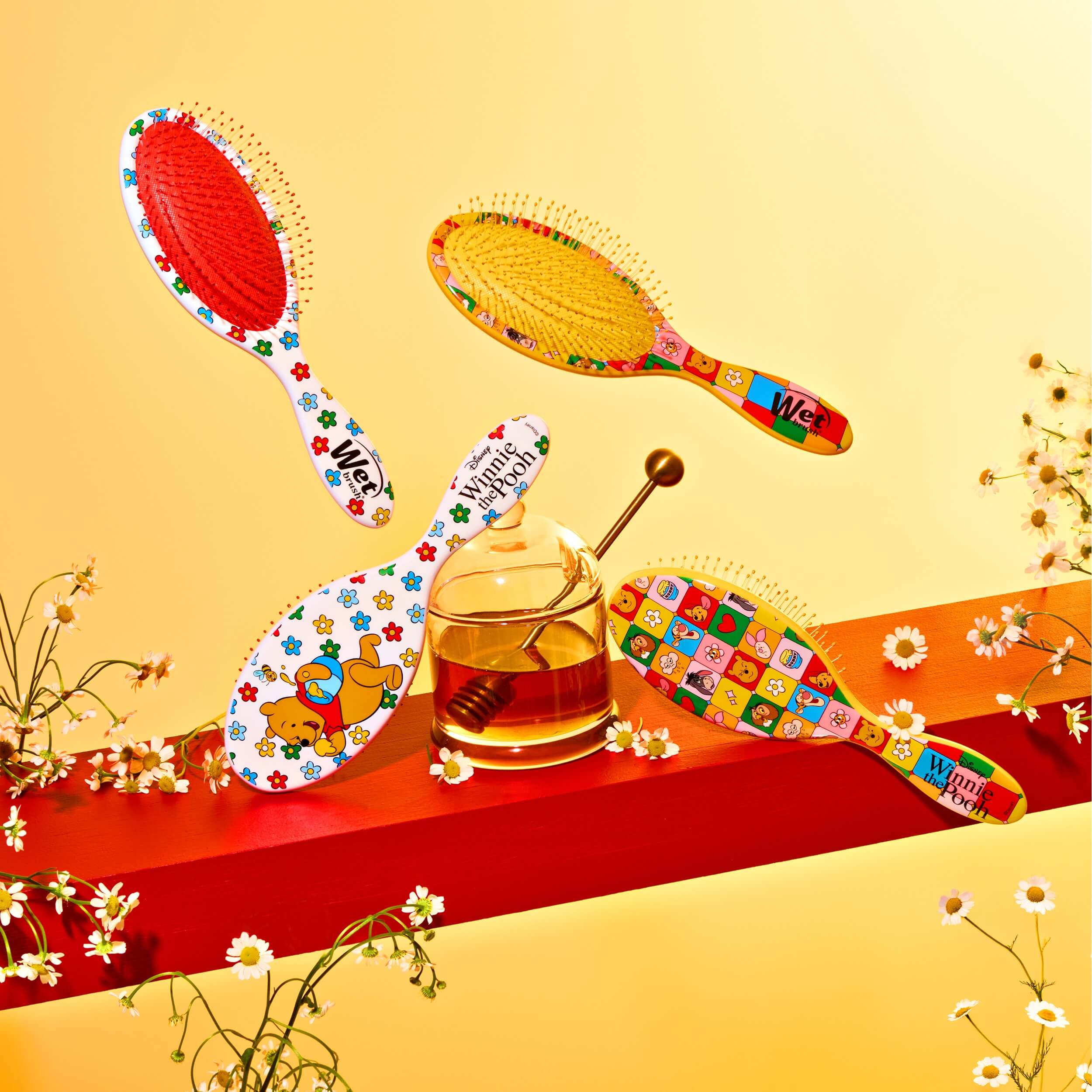 Wet Brush x Disney Winnie the Pooh Original Detangler - Pooh & Friends - Image 10