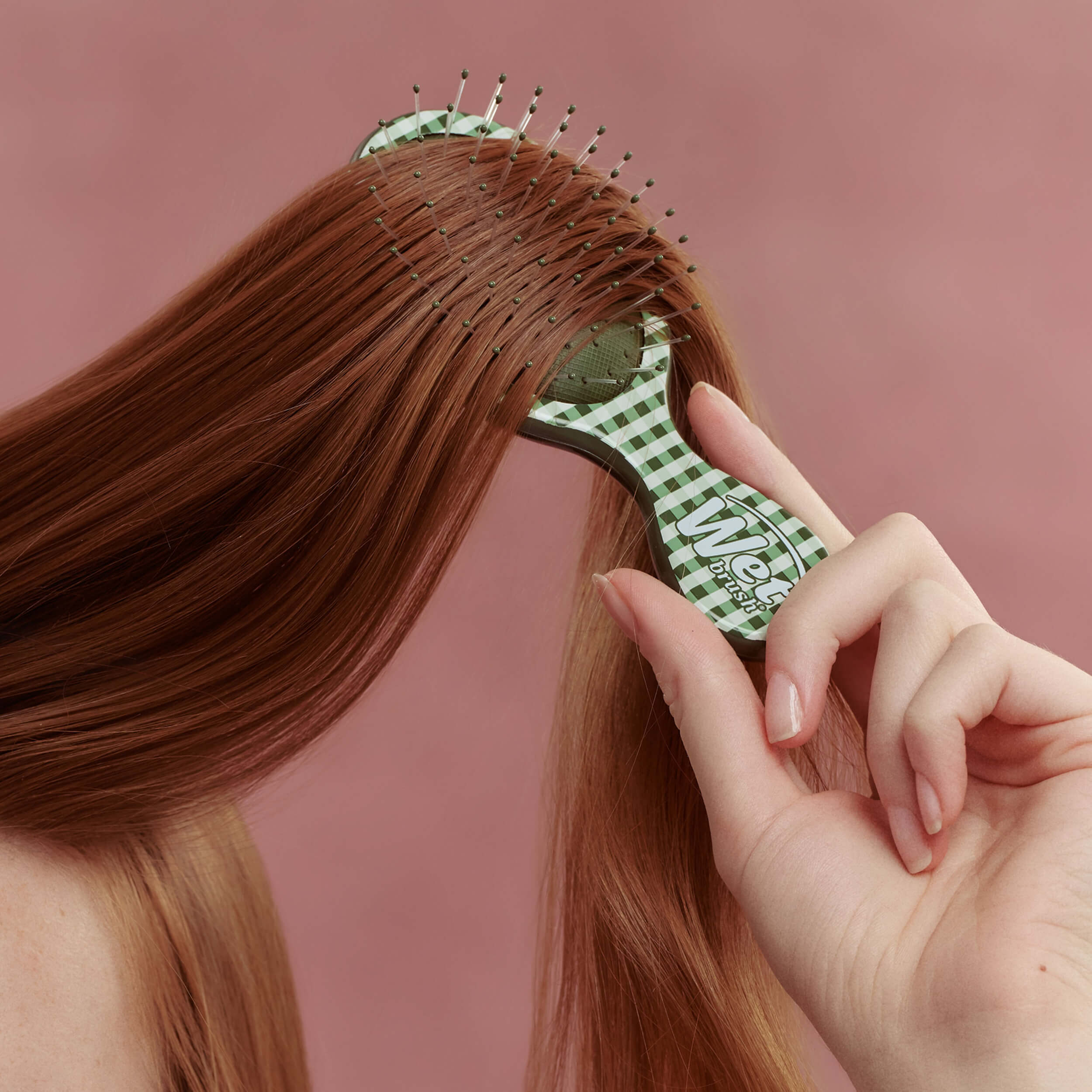 Wet Brush × Hill House Mini Detangler - Olive Gingham - Image 6